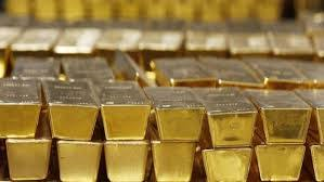 Gold Buyers and Sellers in Tanzania