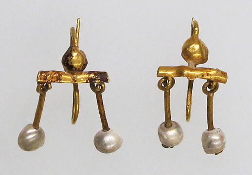 Antique Gold Jewelry