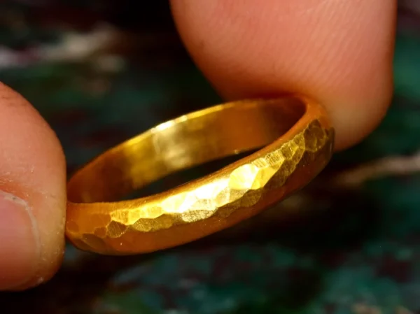 18k Gold Ring for Sale